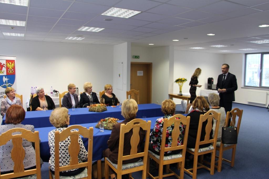 Zástupkyne únie žien z celého slovenska navštívili trenčiansku župu - IMG_8088