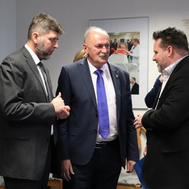 Zväčšiť fotografiu - Dodržiavanie európskej charty miestnej samosprávy posúdi rada európy - IMG_4860