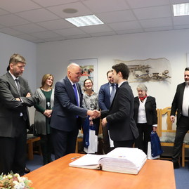 Zväčšiť fotografiu - Dodržiavanie európskej charty miestnej samosprávy posúdi rada európy - IMG_4866