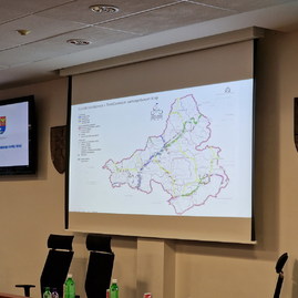 Zväčšiť fotografiu - Siedmy ročník vkt pozná svojich absolventov - 20221210_144336