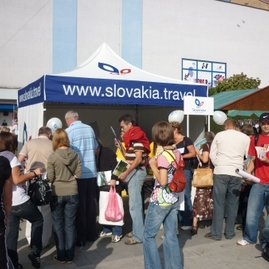 Ešte dúšok leta - oslavy svetového dňa turizmu - Sdt-zaujem-o-ponuku-informacnych-stankov
