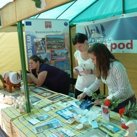 Ešte dúšok leta - oslavy svetového dňa turizmu - Stanok-mesta-brezova-pod-bradlom