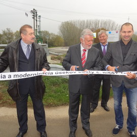 Obnovená cesta trenčianske stankovce-hôrka nad váhom už slúži        motoristickej verejnosti - Dsc02072 resize