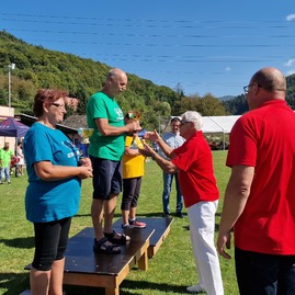 Zväčšiť fotografiu - 9.ročník olympiády seniorov prilákal až 300 súťažicich - 20230907_143130