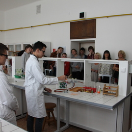 Adventný kalendár tsk 2017, deň jedenásty – 11 gymnázií v zriaďovateľskej pôsobnosti župy má nové prírodovedné laboratóriá - IMG_3566