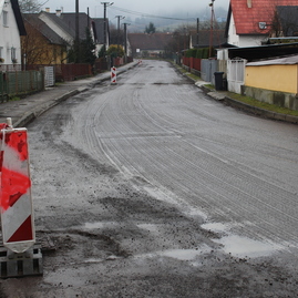Adventný kalendár tsk 2017, deň piaty – 5 mil. eur na opravu takmer 50 km ciest - Povazska_Tepla_III1967__5_