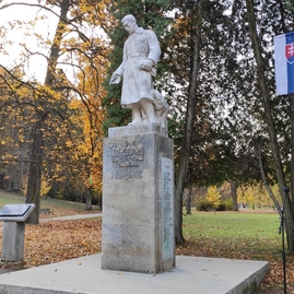 Zväčšiť fotografiu - Aj v piatom ročníku môže verejnosť realizovať svoj projekt vďaka participatívnemu-komunitnému rozpočtu tsk! - obnova pamatnika 1.svetovej vojny