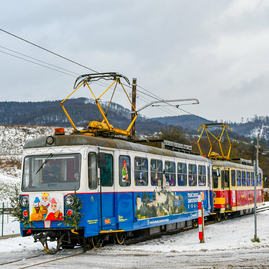 Zväčšiť fotografiu - Aktivity trenčianskeho kraja súčasťou sviatočnej jazdy električky - TREŽ_Peter Čačko (2)