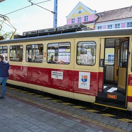 Zväčšiť fotografiu - Aktivity trenčianskeho kraja súčasťou sviatočnej jazdy električky - impulz_press_3