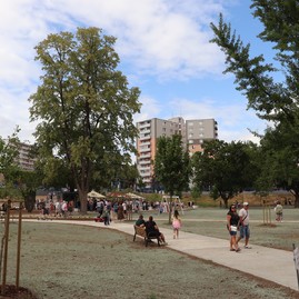 Zväčšiť fotografiu - Bánovce nad bebravou otvorili park, dohňany žili cyrilometodskými slávnosťami