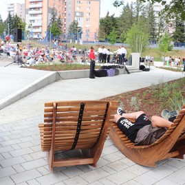 Zväčšiť fotografiu - Bánovce nad bebravou otvorili park, dohňany žili cyrilometodskými slávnosťami