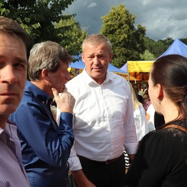 Zväčšiť fotografiu - Bánovce nad bebravou otvorili park, dohňany žili cyrilometodskými slávnosťami