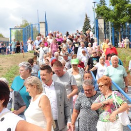 Zväčšiť fotografiu - Bánovce nad bebravou otvorili park, dohňany žili cyrilometodskými slávnosťami