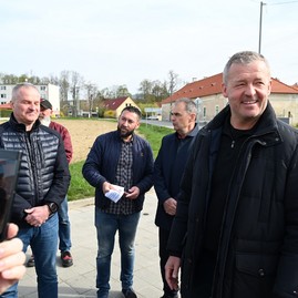 Zväčšiť fotografiu - Bezpečnejšia cesta cez machnáč
