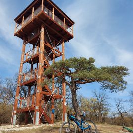 Zväčšiť fotografiu - Boj o vrchársku korunu trenčianska 2022 začal - Rozhladna-Chotenovec
