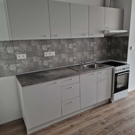 Zväčšiť fotografiu - Cez víkend sa prestrihávali pásky i oslavovali výročnice - 20230826_111913