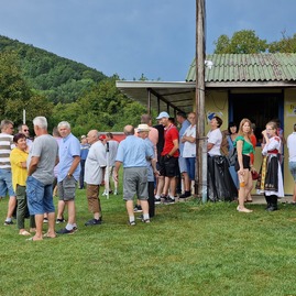 Zväčšiť fotografiu - Cez víkend sa prestrihávali pásky i oslavovali výročnice - 20230826_122137