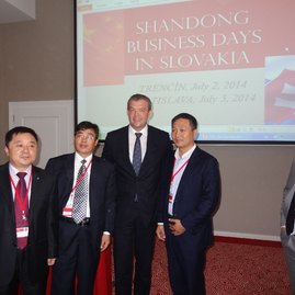 Čínski podnikatelia navštívili trenčiansky samosprávny kraj - 03