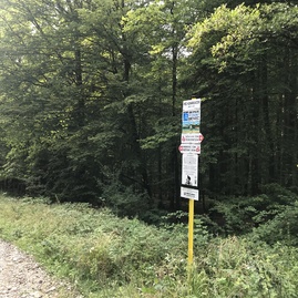 Zväčšiť fotografiu - Cyklisti sa môžu tešiť na obnovené aj nové značenie trás - 002 - Pod Komárovcom (2)