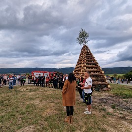 Zväčšiť fotografiu - Ďalší život zachraňujúci prístroj odovzdaný županom - 20230901_190736