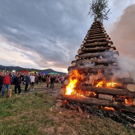 Zväčšiť fotografiu - Ďalší život zachraňujúci prístroj odovzdaný županom - 20230901_191845