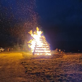 Zväčšiť fotografiu - Ďalší život zachraňujúci prístroj odovzdaný županom - 20230901_200827