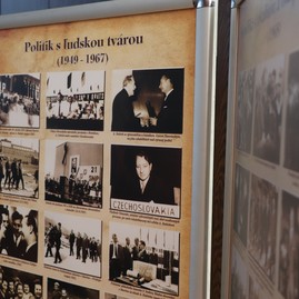 Zväčšiť fotografiu - Ďalšou aktivitou si uhrovec uctil jedného zo svojich významných rodákov - IMG_3058
