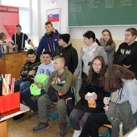 Deň otvorených dverí soš obchodu a služieb v púchove navštívili budúce gastronomické elity, kaderníčky i podnikatelia - 168_DOD 2019