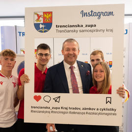 Zväčšiť fotografiu - Deň otvorených dverí v obrazoch - 20221010_TSK_DOD_122w