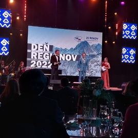 Zväčšiť fotografiu - Deň regiónov oslavou dvadsaťročnej existencie samosprávnych krajov - 20220413_192432