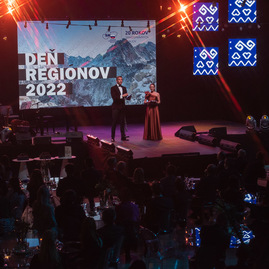 Zväčšiť fotografiu - Deň regiónov oslavou dvadsaťročnej existencie samosprávnych krajov - TSK_Deň regiónov_mini-190