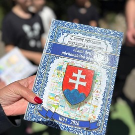 Zväčšiť fotografiu - Deti z okresu púchov ilustrovali vlastnú knihu