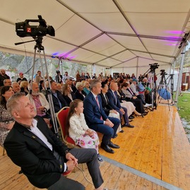 Zväčšiť fotografiu - Deviatym držiteľom beckovského slnka je prvý kozmonaut - 20230607_175705