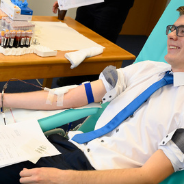 Do jarnej kvapky krvi tsk sa zapojili župné stredné školy aj organizácie, premiérovo i slovenská pátracia služba - 20190529_TSK_Kvapka_krvi_009w