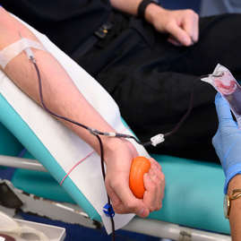 Do jarnej kvapky krvi tsk sa zapojili župné stredné školy aj organizácie, premiérovo i slovenská pátracia služba - 20190529_TSK_Kvapka_krvi_015w