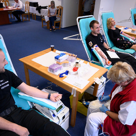 Do jarnej kvapky krvi tsk sa zapojili župné stredné školy aj organizácie, premiérovo i slovenská pátracia služba - 20190529_TSK_Kvapka_krvi_016w