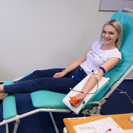 Do jarnej kvapky krvi tsk sa zapojili župné stredné školy aj organizácie, premiérovo i slovenská pátracia služba - 20190529_TSK_Kvapka_krvi_021w