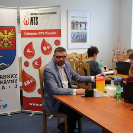 Do jarnej kvapky krvi tsk sa zapojili župné stredné školy aj organizácie, premiérovo i slovenská pátracia služba - IMG_3739