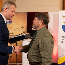 Zväčšiť fotografiu - Do konca septembra zbierame nominácie na najvyššie ocenenie kraja - 20240325_TN_Verejne_uznania_TSK_053w
