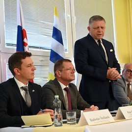 Zväčšiť fotografiu - Do okresov púchov a ilava pôjde viac ako 2 mil. eur, rozhodla o tom vláda na svojom výjazdovom rokovaní