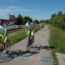 Zväčšiť fotografiu - Do práce na bicykli bude v župných farbách jazdiť rekordných 40 zamestnancov - 20210601_TN_dopracenabicykli_028w
