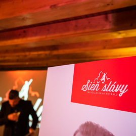 Zväčšiť fotografiu - Do siene slávy vstúpila nová šestica laureátov - TSK_Sieň slávy tn futbalu 2021-41