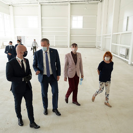 Zväčšiť fotografiu - Do trenčianskeho kraja výjazdovo zavítal minister školstva sr - 20200519_TSK_minister_Grohling_001_093w