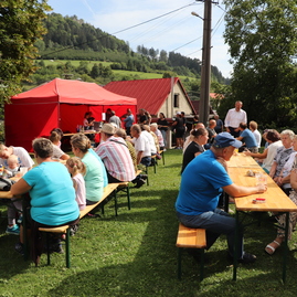 Zväčšiť fotografiu - Do výbavy dobrovoľných hasičov z vrchteplej pribudol defibrilátor - IMG_2610