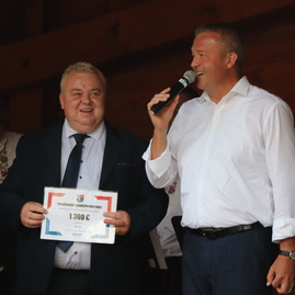 Zväčšiť fotografiu - Do výbavy dobrovoľných hasičov z vrchteplej pribudol defibrilátor - IMG_2718