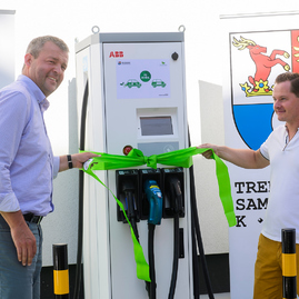 Dobiť baterky môžete už aj v považskej bystrici za menej ako pol hodinu - 20170802_PB_rychlonabijacka_elektromobil_004r