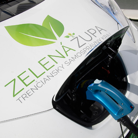 Dobiť baterky môžete už aj v považskej bystrici za menej ako pol hodinu - 20170802_PB_rychlonabijacka_elektromobil_007r