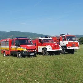 Zväčšiť fotografiu - Dobrovoľní hasiči z nitrianskeho rudna zachránili ľudský život - automobily DHZ Nitrianske Rudno