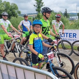 Zväčšiť fotografiu - Dohňany – púchov trophy maratón po prestávke opäť prilákal stovky cyklistov - 20230701_105946
