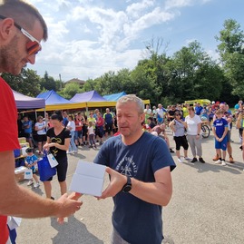 Zväčšiť fotografiu - Dohňany – púchov trophy maratón po prestávke opäť prilákal stovky cyklistov - 20230701_151124
